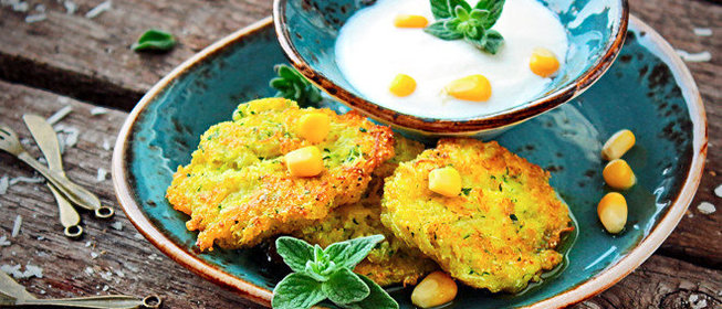 Сырные оладьи из цуккини
