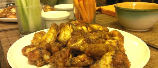 Острые куриные крылышки баффало