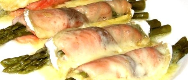 Семга со спаржей