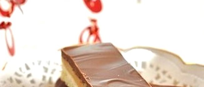 Песочное печенье с вареной сгущенкой под шоколадной глазурью