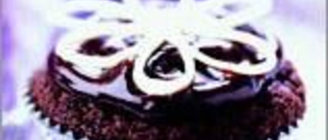 Закрытый омлет с зеленой спаржей