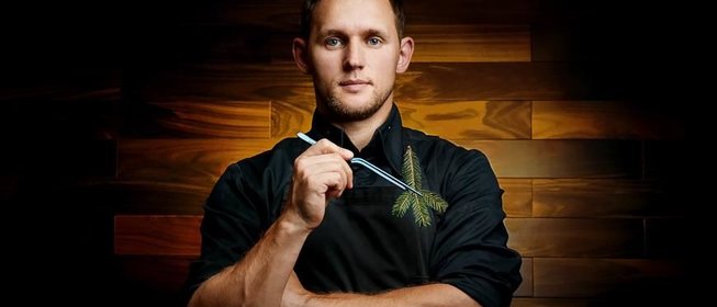 Блины на миндальной муке с кокосовым молоком и малиной от Михаила Симагина