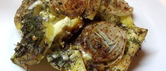 Картофельная запеканка с яйцом