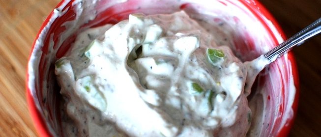 Соус из йогурта и огурцов