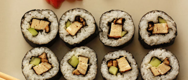 Футомаки с омлетом и шиитаке