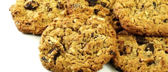 Ореховое печенье с вяленой клюквой