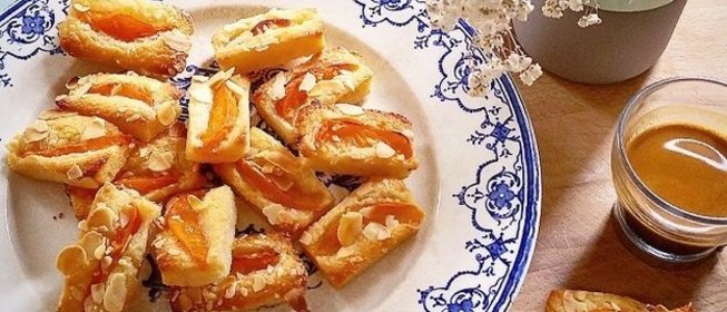 Печенье с абрикосом и миндалем