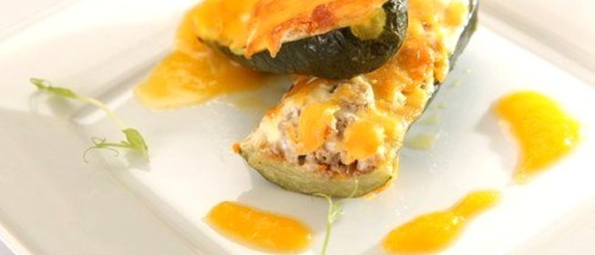 Цукини с миндалем и изюмом