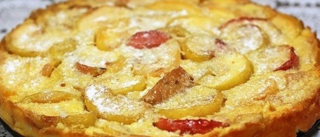 Омлет с яблоками