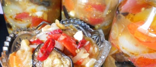 Закуска из овощей и яблок на зиму