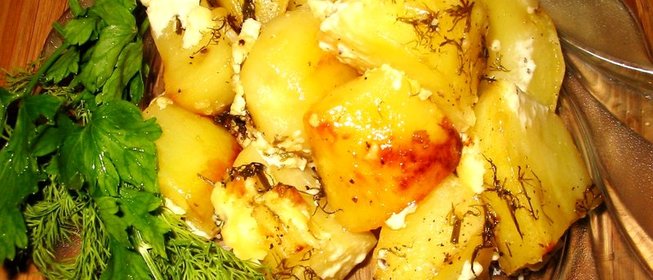 Картофель запеченный с салом