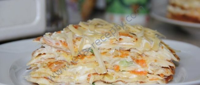 Закусочный торт из яичных блинчиков