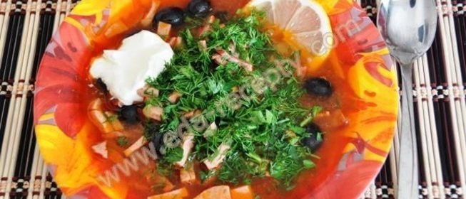 Солянка сборная мясная