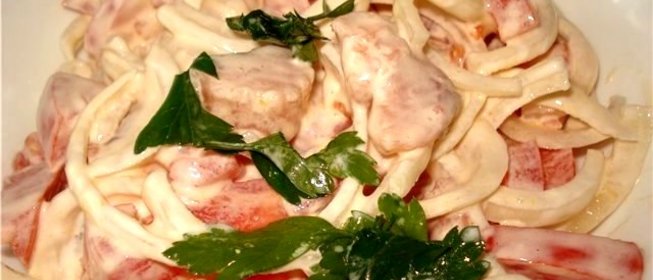 Салат с горбушей соленой