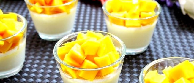 Кокосовое желе с манго