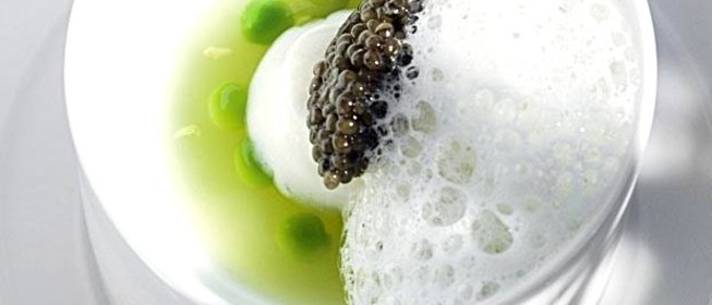 Зеленый горошек с аквитанской черной икрой