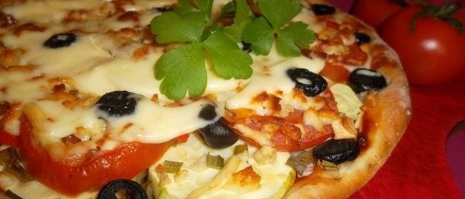 Пицца с рисом и овощами