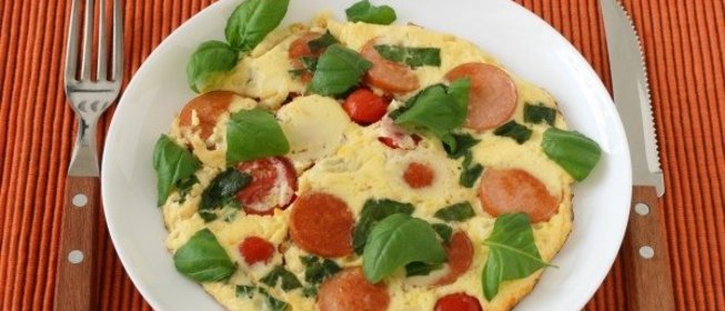 Омлет с сосиской