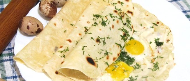 Буррито с перепелиными яйцами