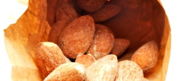 Миндаль в специях