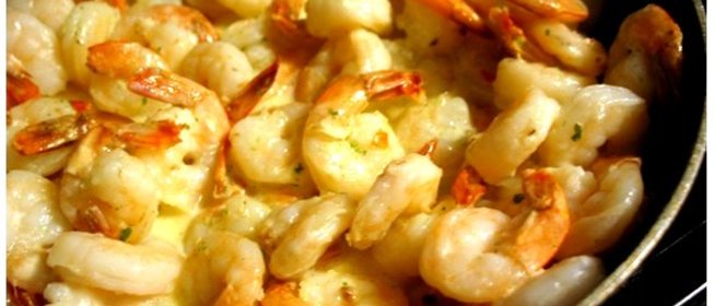 Креветки в сливочно-чесночном соусе