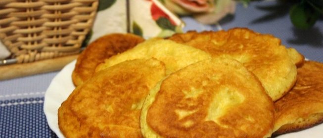 Пшенично - кукурузные оладьи на кефире