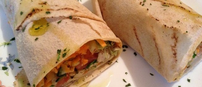 Ролл с курицей в лаваше