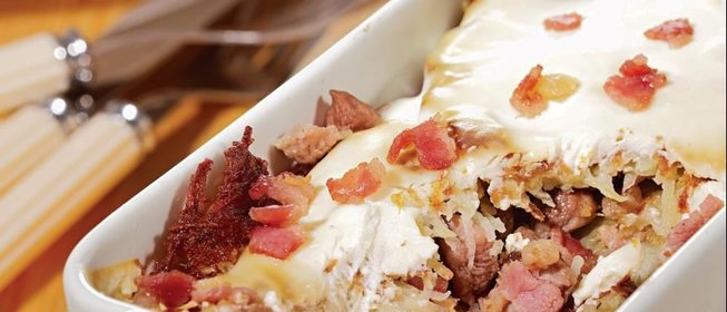 Драники, запеченные с грудинкой