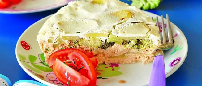 Запеканка из лосося с овощами