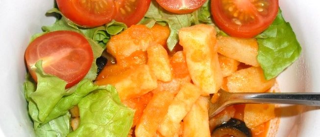 Картофель в томатной пасте с оливками