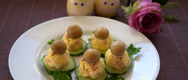 Закусочное канапе на огурчиках