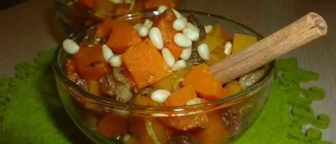 Тыква с пряностями и кедровыми орешками