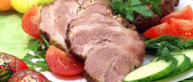 Свинина запеченная с чесноком и розмарином