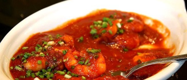 Закуска из креветок, томата и водки