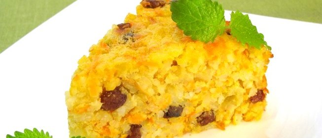 Запеканка с рисом, яблоками и изюмом