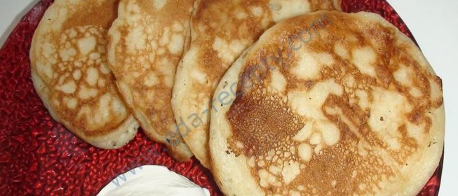 Вкусные оладьи на кефире с добавками