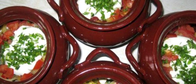 Рагу с мясом и стручковой фасолью в горшочке