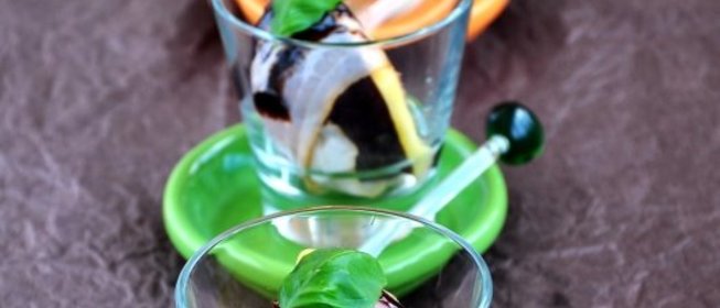 Закуска из инжира с сыром и беконом по-тоскански