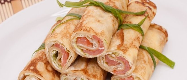 Блины с семгой и творожным сыром