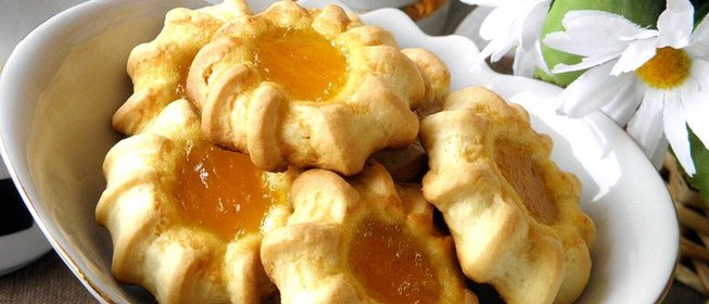 Песочное печенье с вареньем