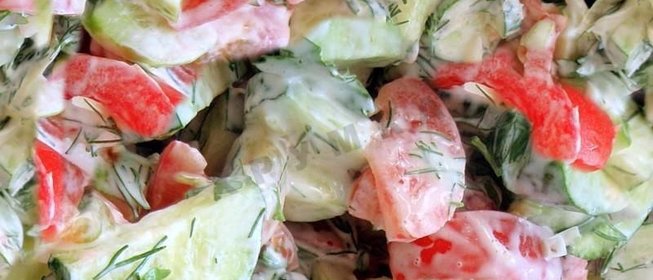 Салат огурцы помидоры с майонезом