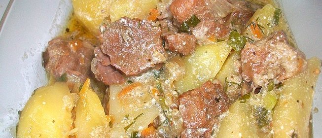 Картошка со свининой в сметане