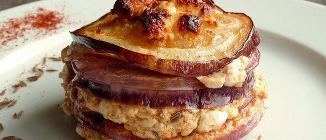 Закуска из баклажанов с сыром фета