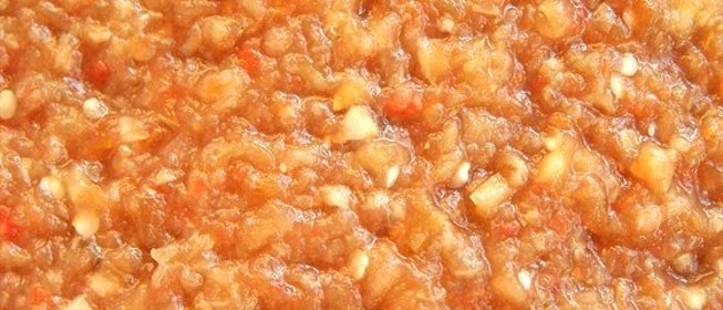 Икра из баклажанов с помидорами