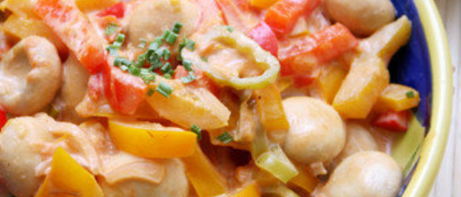 Грибное рагу с томатами