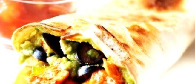 Буррито с курицей на гриле и фасолью