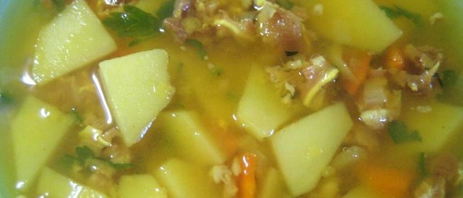 Гороховый суп с копчеными ушками