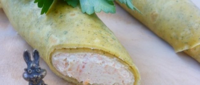 Морковные блины с творожной начинкой