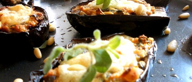 Баклажаны, фаршированные курицей