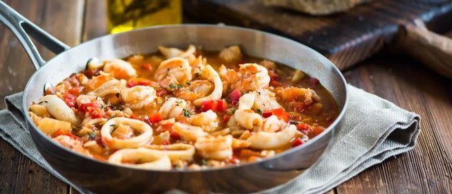 Рагу из трески и морепродуктов